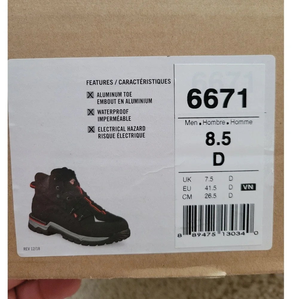 Red Wing 6671 Men's 8.5 D Waterproof Aluminum Toe EH Vibram Work Boots NIB